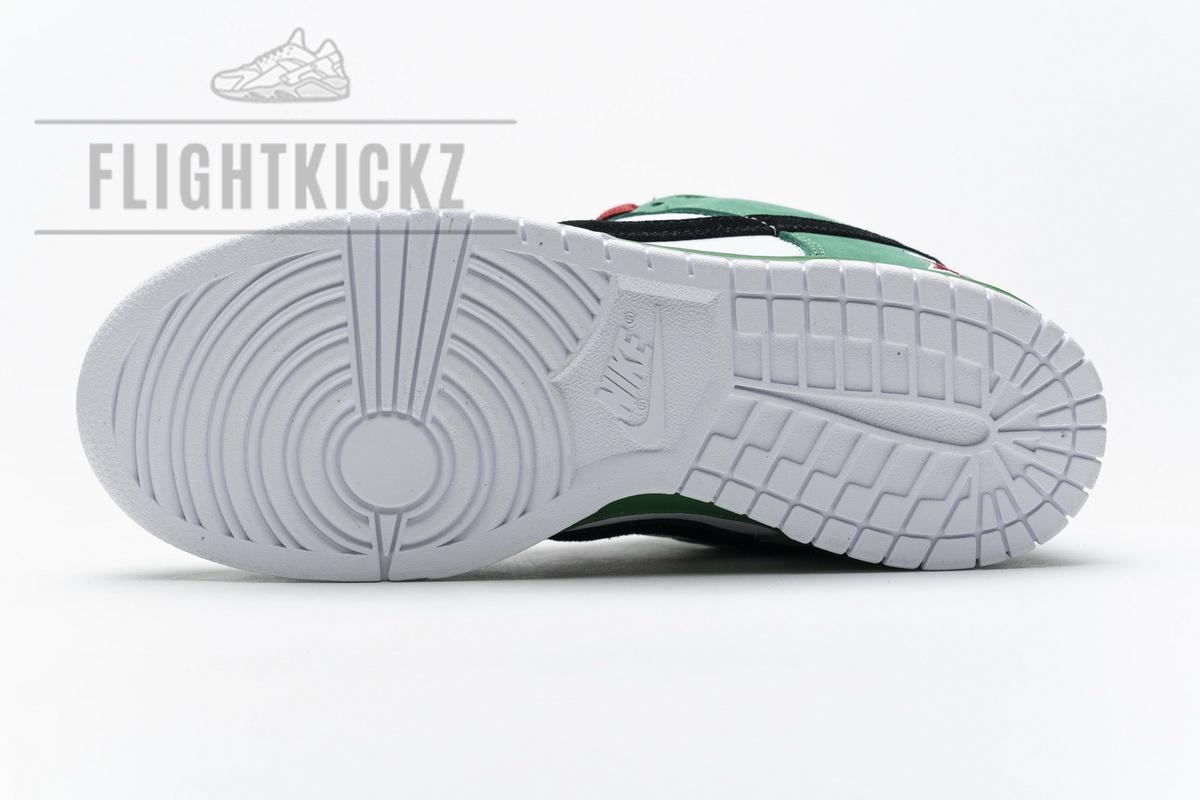 304292 302 Nike SB Dunk Low Pro "Heineken" - Image 9