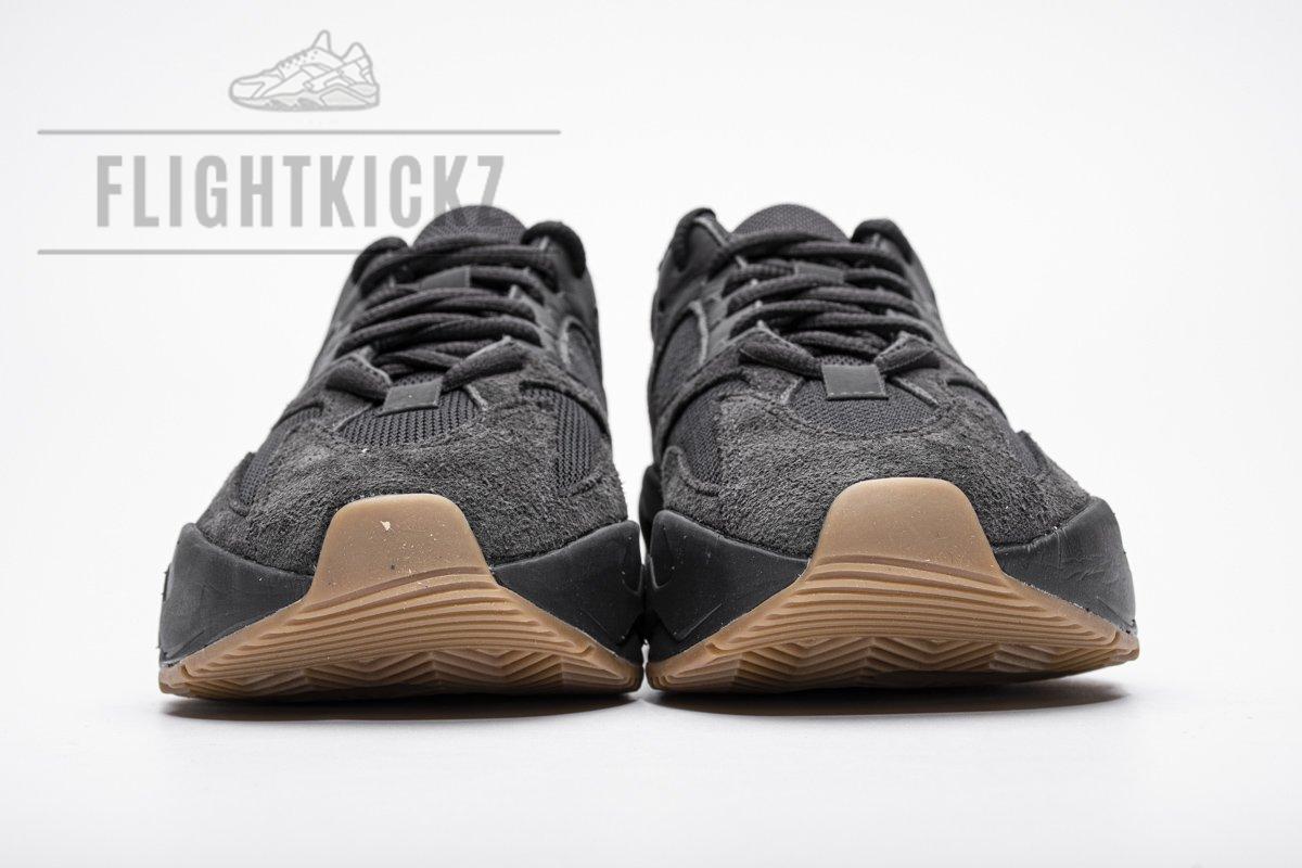 700 V2 Yeezy Boost 700“Utility Black”FV5304 - Image 4