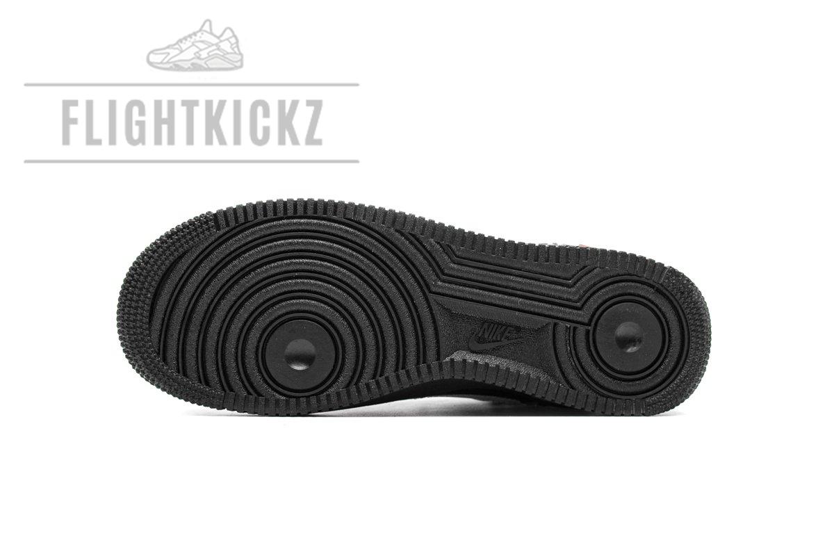 AO4606-001 OFF White X Air Force 1 Low Black - Image 9