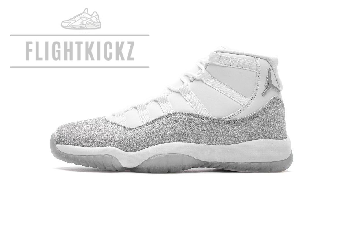AR0715-100 WMNS Air Jordan 11 Retro White Metallic Silver - Image 4