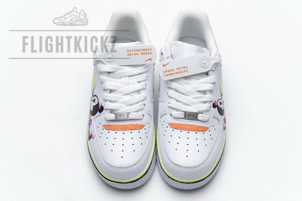Air Jordan 1 Mid - Image 4