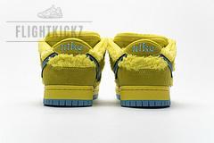 CJ5378-700  Grateful Dead x Nike SB Dunk Low“ Yellow Bear” - Image 5