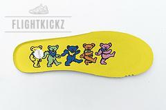 CJ5378-700  Grateful Dead x Nike SB Dunk Low“ Yellow Bear” - Image 9