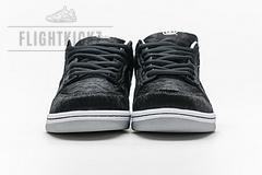CZ5127-001 Medicom x Nike SB Dunk Low“BE@RBRICK” - Image 2