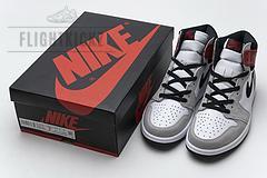 555088-126 Air Jordan 1 High Smoke Grey Red - Image 4