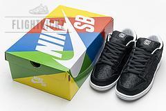 CZ5127-001 Medicom x Nike SB Dunk Low“BE@RBRICK” - Image 9